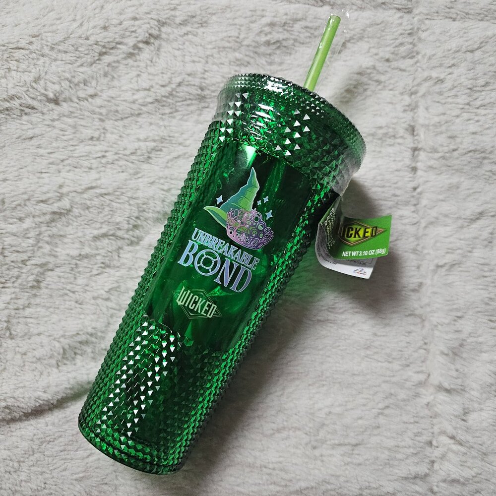 Wicked Green Elphaba Diamond Tumbler Straw Cup With Candy NEW Sealed Gift